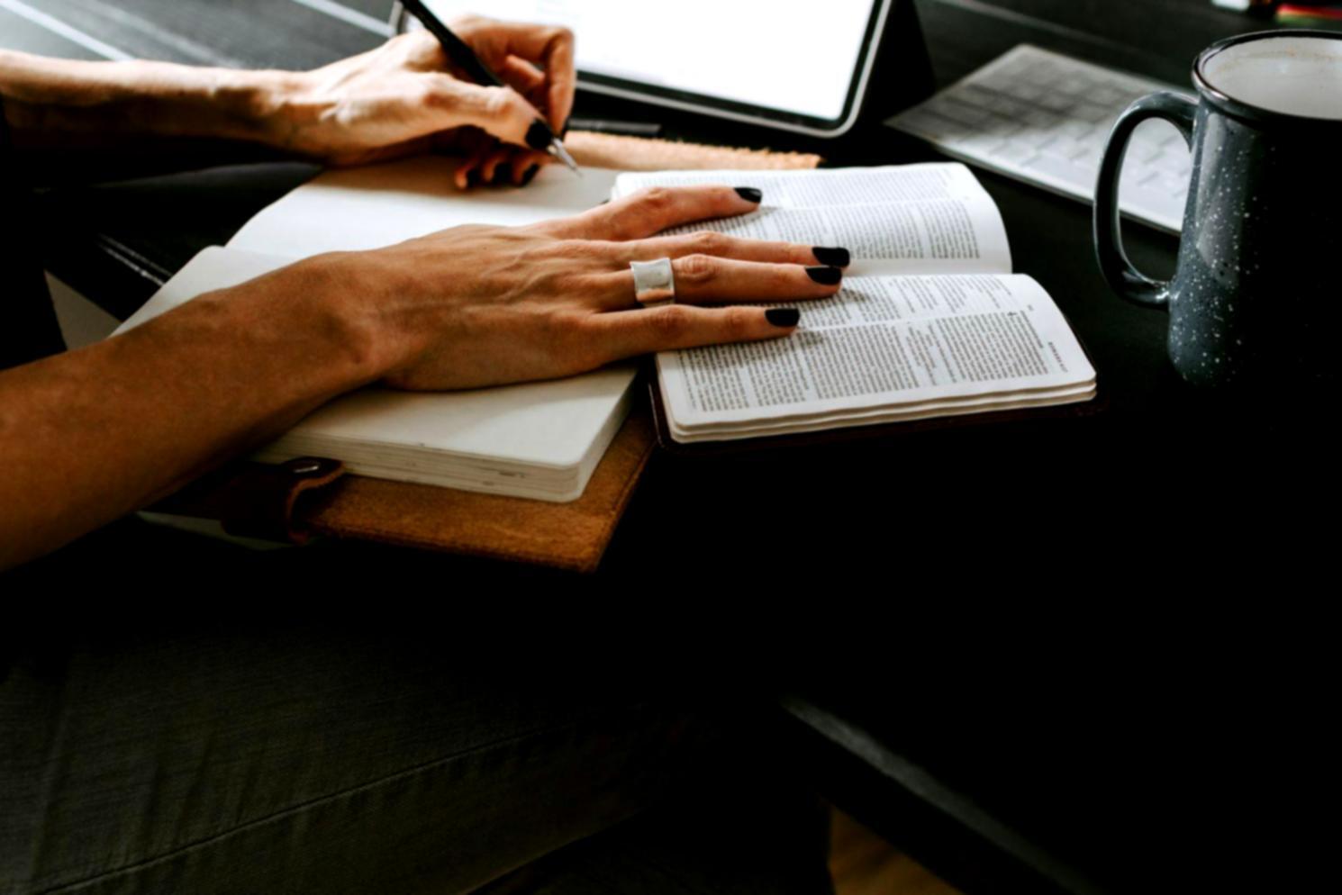 Matériel pédagogique cypralexo incluant guides et calculatrices d'investissement